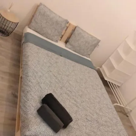 Lisbon, 3 Bedroom In , 15 Min From The Apartamento Amora